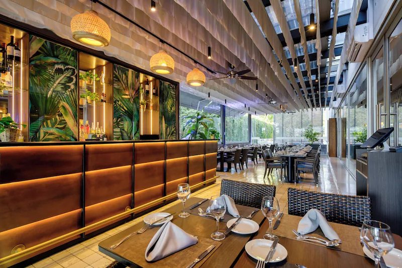 Restaurante Ré — Radisson Blu Manquehue